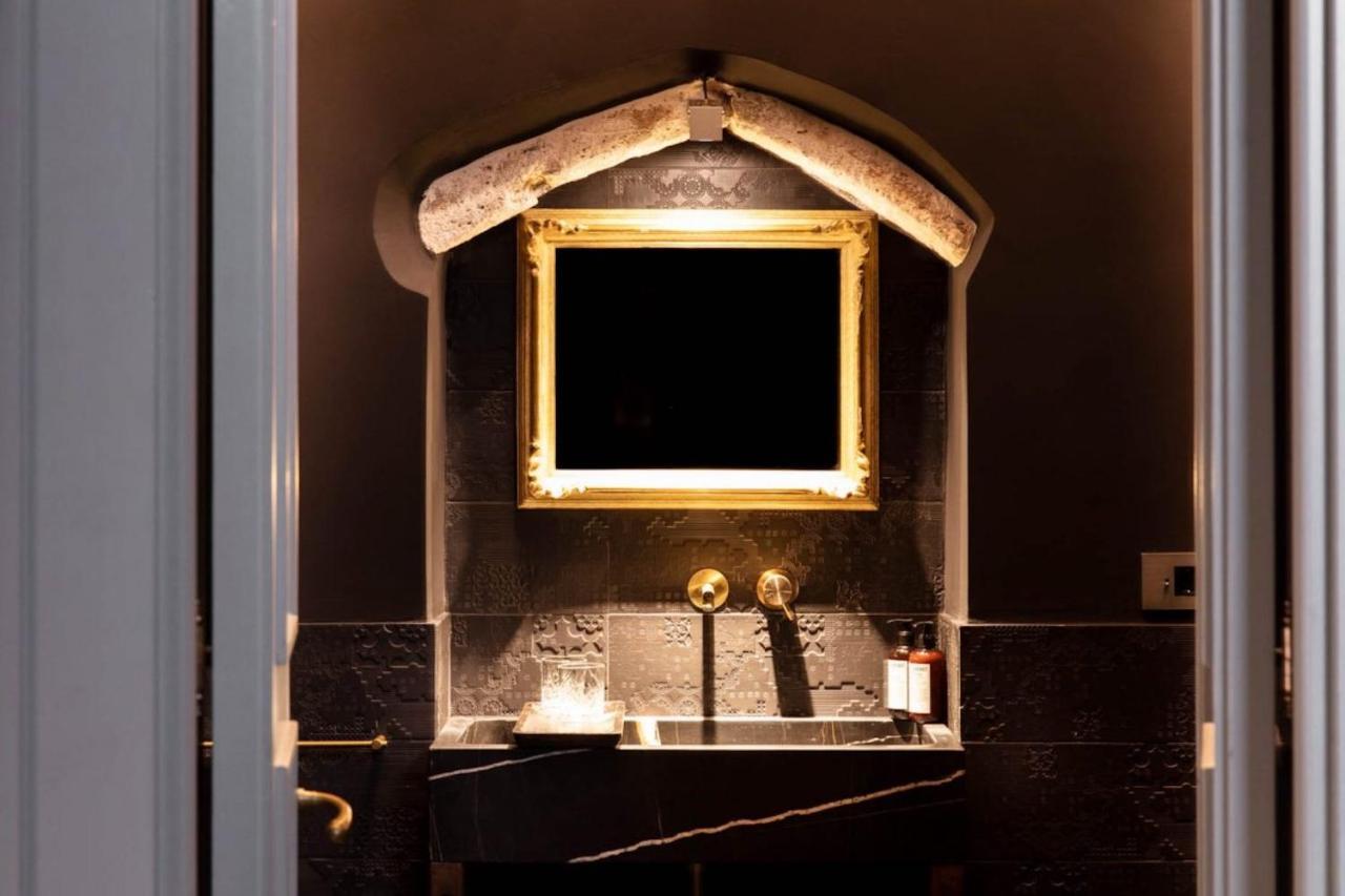 Superior King Suite