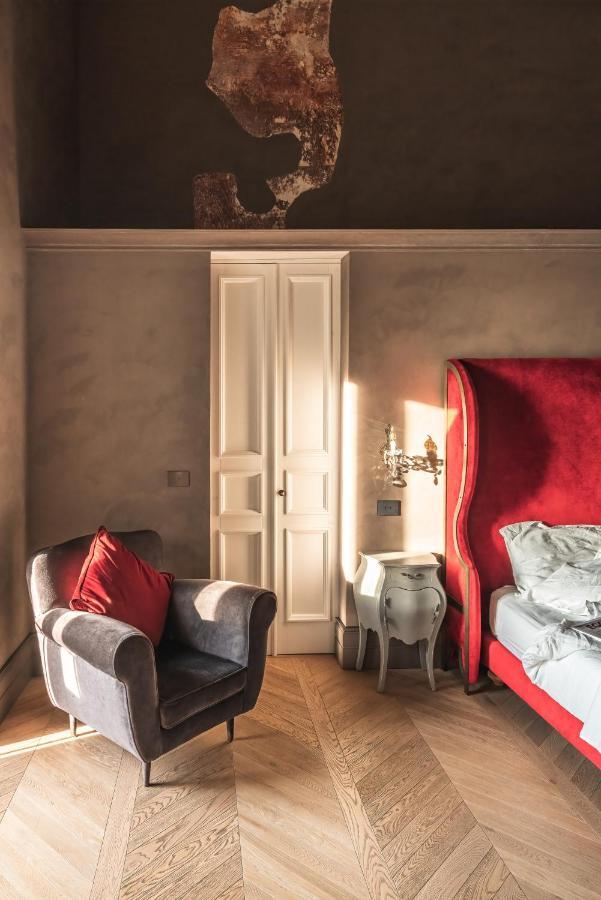 Superior King Suite